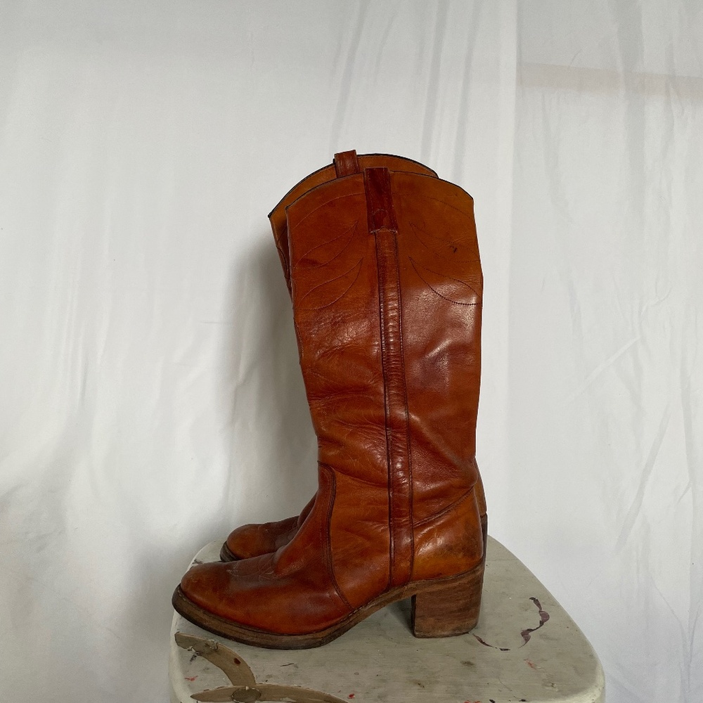 MISS CAPEZIO BOOTS